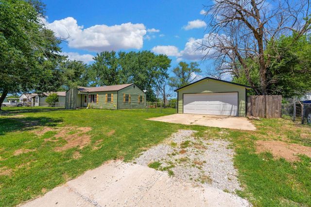 542 W Sunrise Dr, Wichita, KS 67217