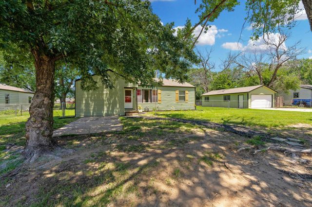 542 W Sunrise Dr, Wichita, KS 67217