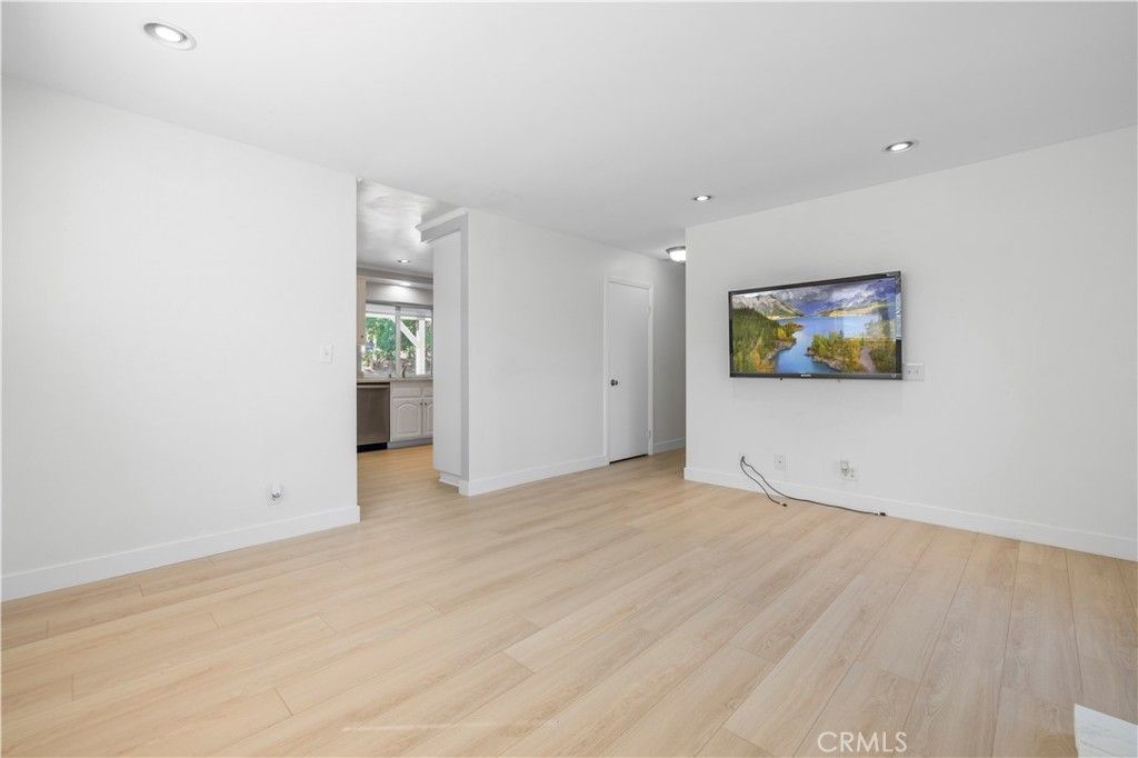 14719 Zinnia Court, Canyon Country, CA 91387 — photo 4
