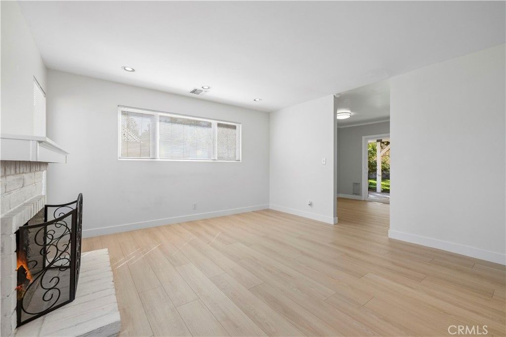 14719 Zinnia Court, Canyon Country, CA 91387 — photo 5