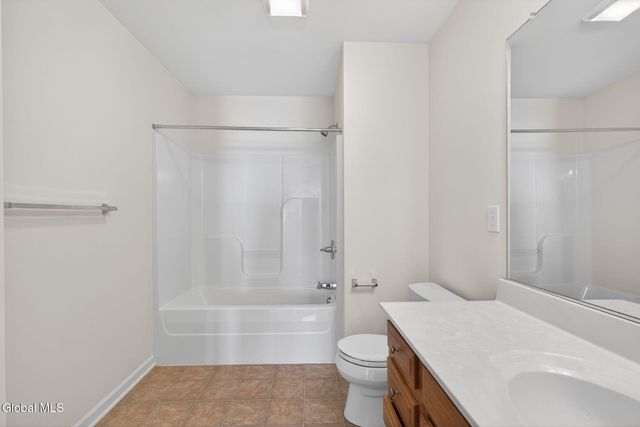 36 Governor Circle, Albany, NY 12208