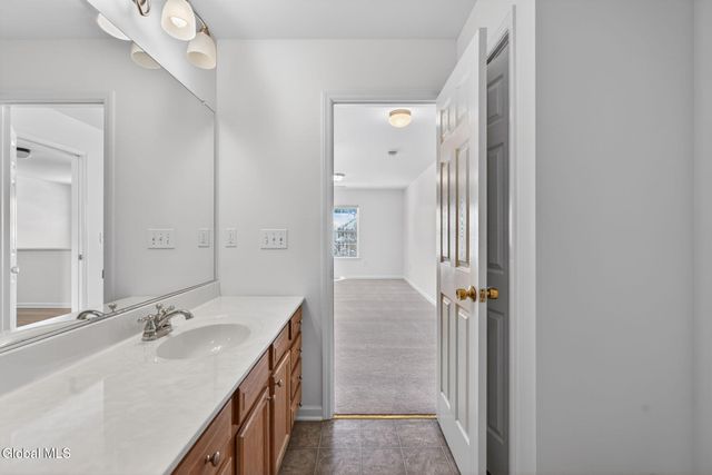 36 Governor Circle, Albany, NY 12208