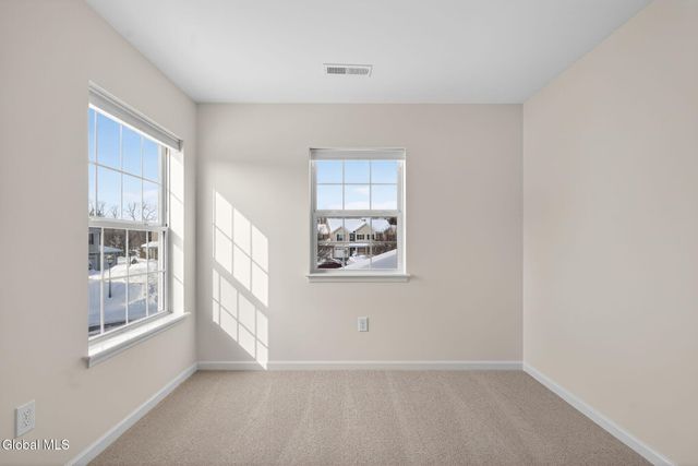 36 Governor Circle, Albany, NY 12208