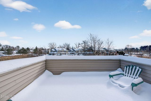 36 Governor Circle, Albany, NY 12208