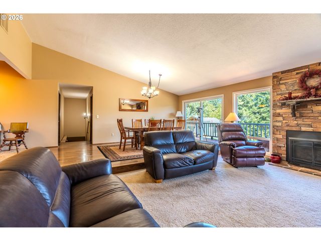 10900 Se 258TH Pl, Damascus, OR 97089
