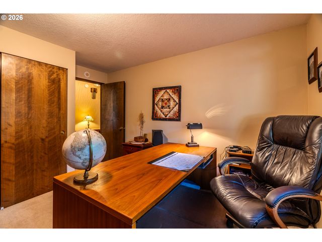 10900 Se 258TH Pl, Damascus, OR 97089