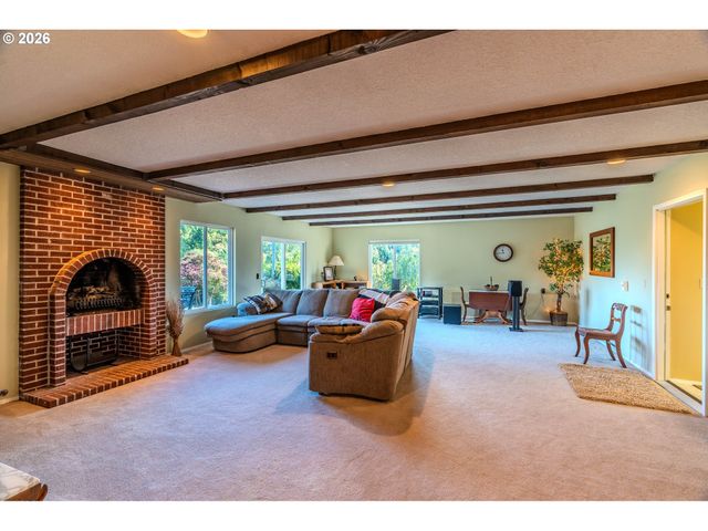 10900 Se 258TH Pl, Damascus, OR 97089