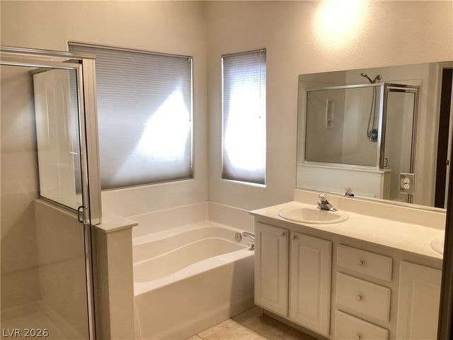 8305 Valley Stream Avenue, Las Vegas, NV 89131