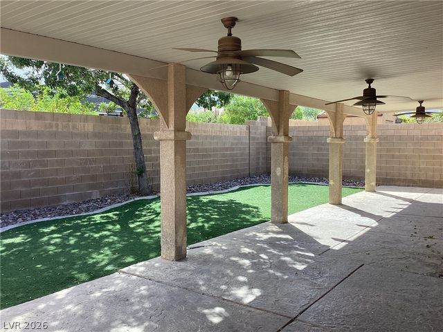 8305 Valley Stream Avenue, Las Vegas, NV 89131