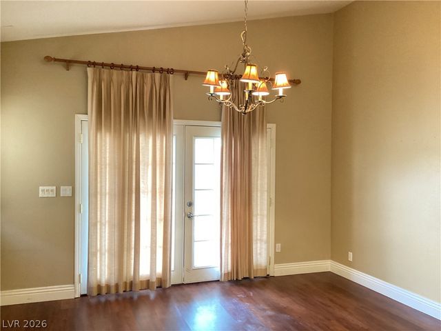 8305 Valley Stream Avenue, Las Vegas, NV 89131