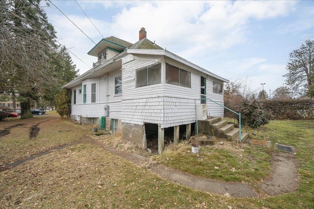 417 C St, Cheney, WA 99004