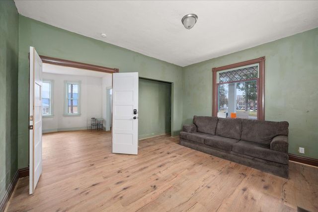 417 C St, Cheney, WA 99004