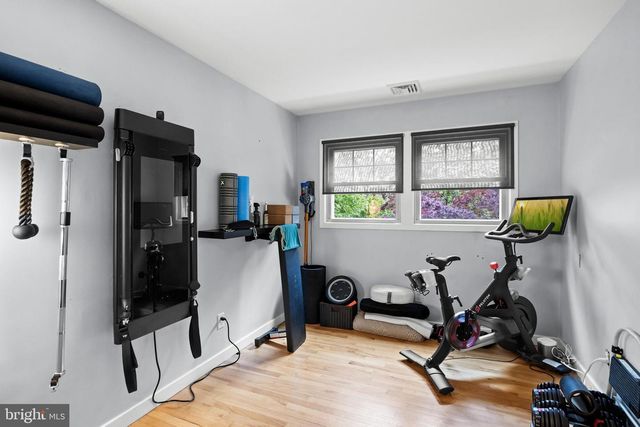 32 OAKWOOD DR, Medford, NJ 08055