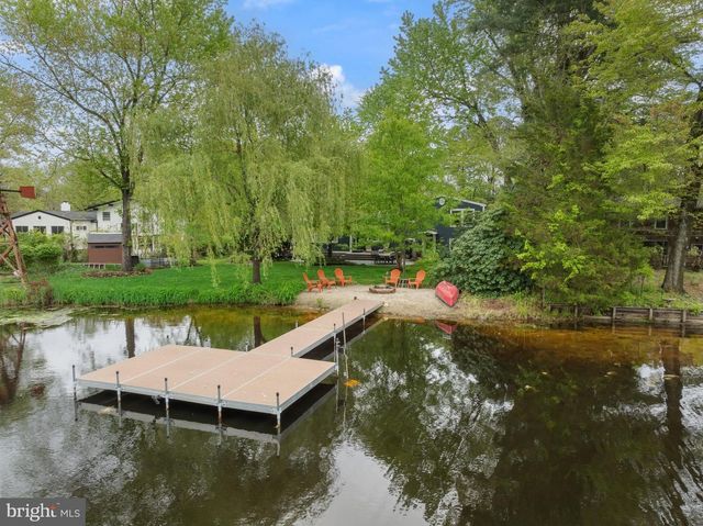 32 OAKWOOD DR, Medford, NJ 08055