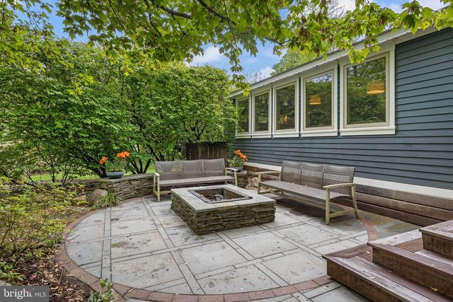 32 OAKWOOD DR, Medford, NJ 08055