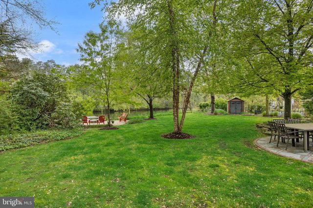 32 OAKWOOD DR, Medford, NJ 08055