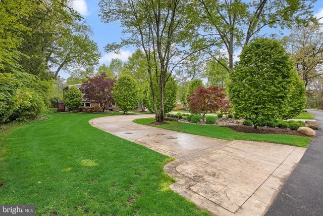 32 OAKWOOD DR, Medford, NJ 08055