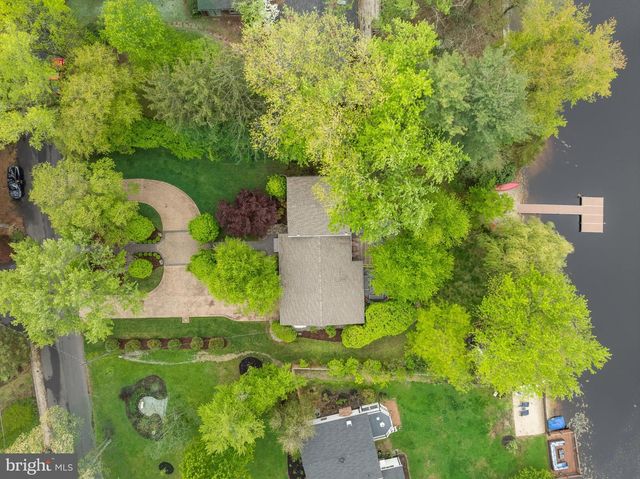 32 OAKWOOD DR, Medford, NJ 08055