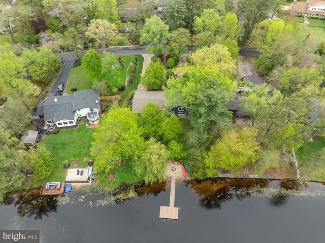 32 OAKWOOD DR, Medford, NJ 08055