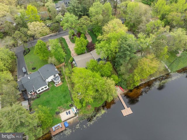 32 OAKWOOD DR, Medford, NJ 08055