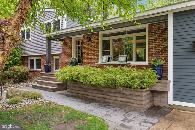 32 OAKWOOD DR, Medford, NJ 08055