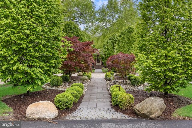 32 OAKWOOD DR, Medford, NJ 08055
