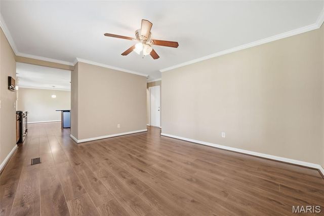 4970 Fernhill Drive, St Louis, MO 63128
