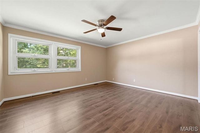 4970 Fernhill Drive, St Louis, MO 63128