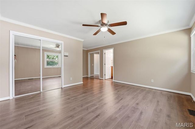 4970 Fernhill Drive, St Louis, MO 63128