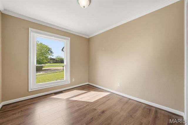 4970 Fernhill Drive, St Louis, MO 63128