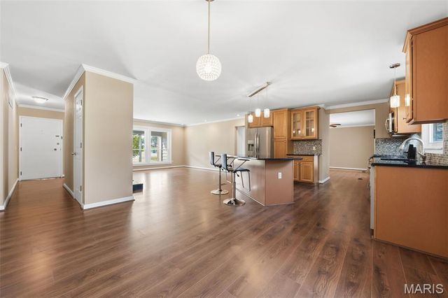 4970 Fernhill Drive, St Louis, MO 63128