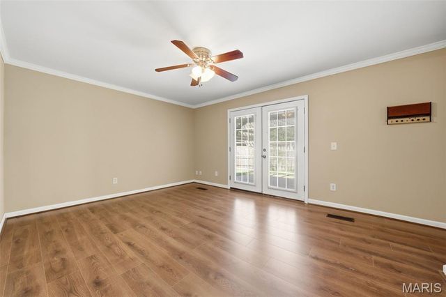 4970 Fernhill Drive, St Louis, MO 63128