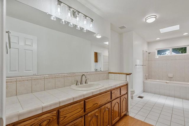 471 Marks Drive, Hollister, CA 95023