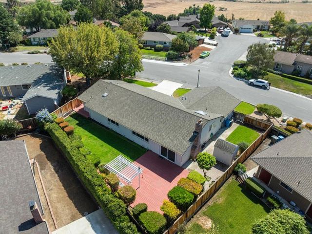 471 Marks Drive, Hollister, CA 95023
