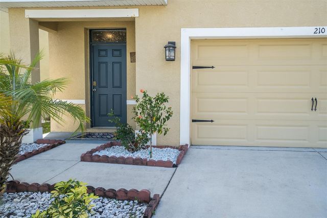 210 CINNAMON BARK PLACE, Valrico, FL 33594