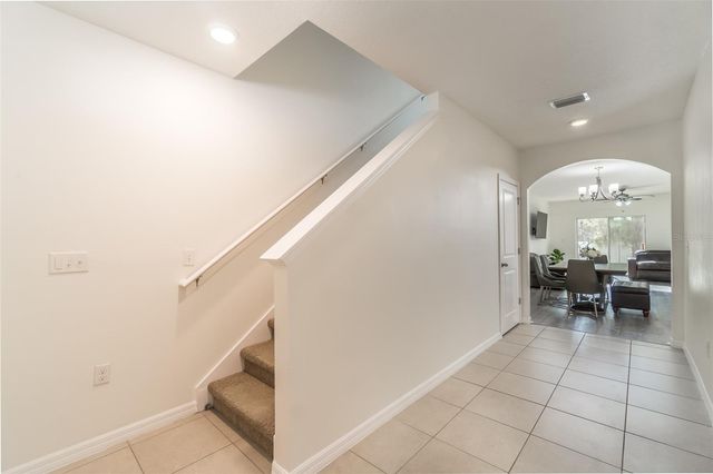 210 CINNAMON BARK PLACE, Valrico, FL 33594