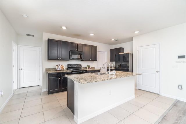 210 CINNAMON BARK PLACE, Valrico, FL 33594