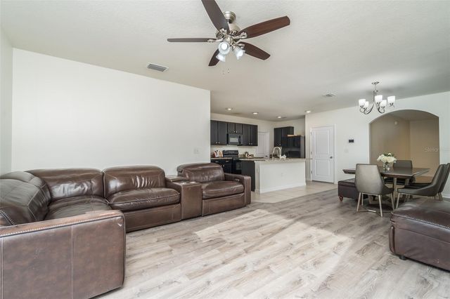 210 CINNAMON BARK PLACE, Valrico, FL 33594