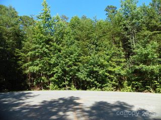 210 Kingfisher Court, New London, NC 28127