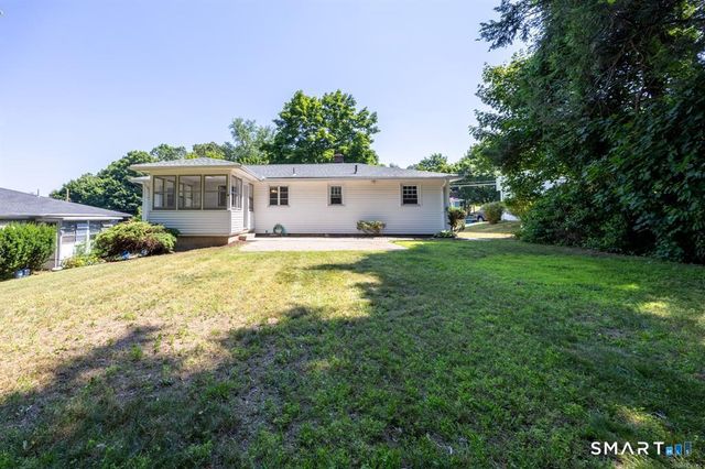 32 Kaynor Drive, Waterbury, CT 06708