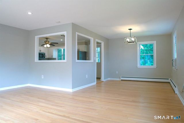 32 Kaynor Drive, Waterbury, CT 06708