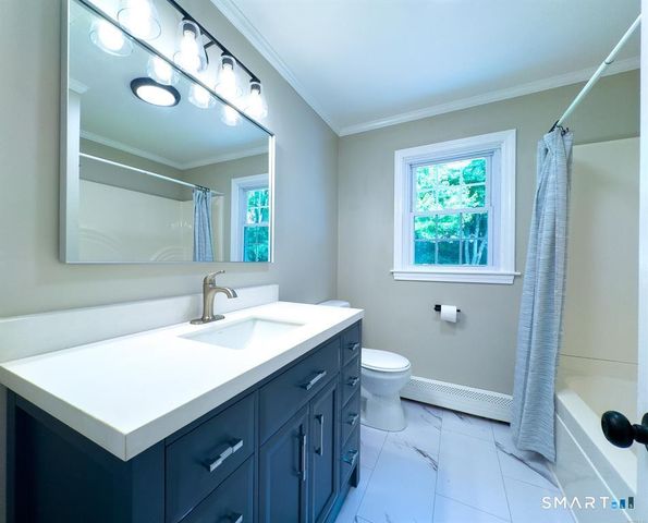 32 Kaynor Drive, Waterbury, CT 06708