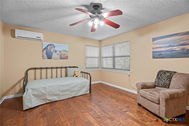 102 Zornia Drive, San Antonio, TX 78213