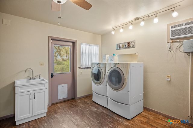 102 Zornia Drive, San Antonio, TX 78213