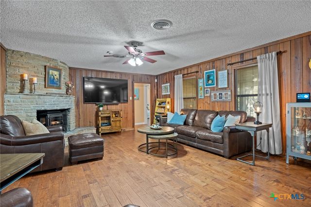 102 Zornia Drive, San Antonio, TX 78213