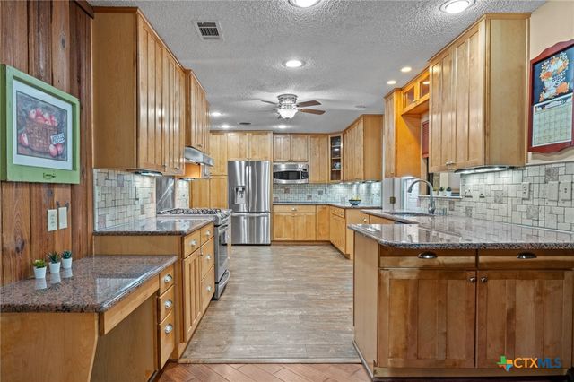 102 Zornia Drive, San Antonio, TX 78213