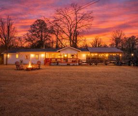 5432 Crystal Lake Drive, Gainesville, GA 30506