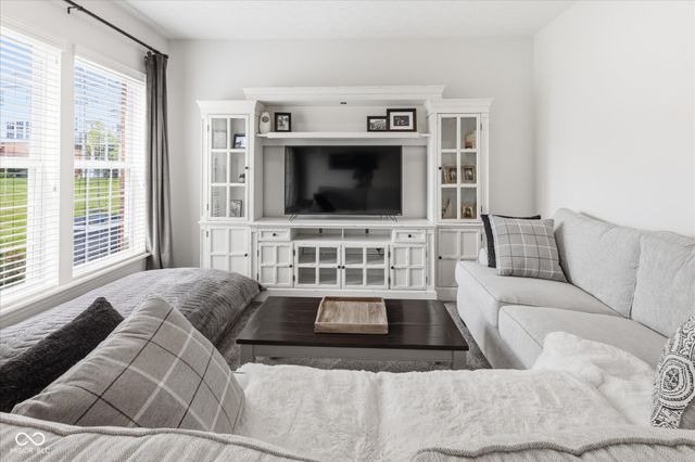 11817 Harvard, Carmel, IN 46032