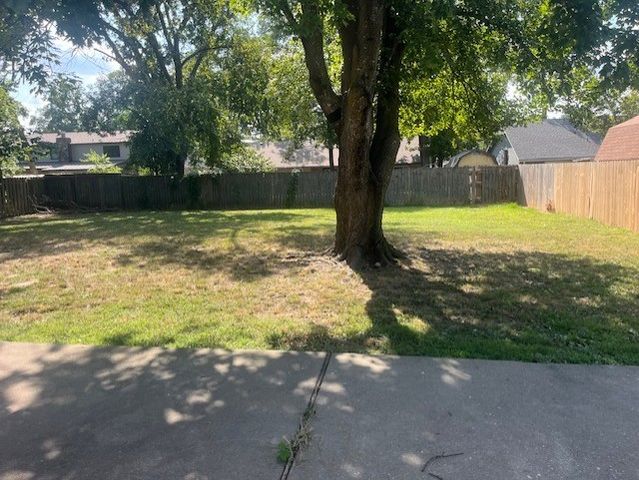 904 N Oriole Avenue, Rogers, AR 72756