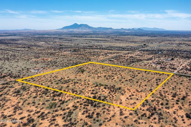 38 Acres 3 Canyons Boulevard P, Hereford, AZ 85615